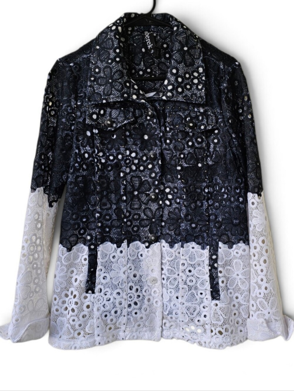 Berek Eyelet Lace Button Front Blouse With Pockets Black & White Size M